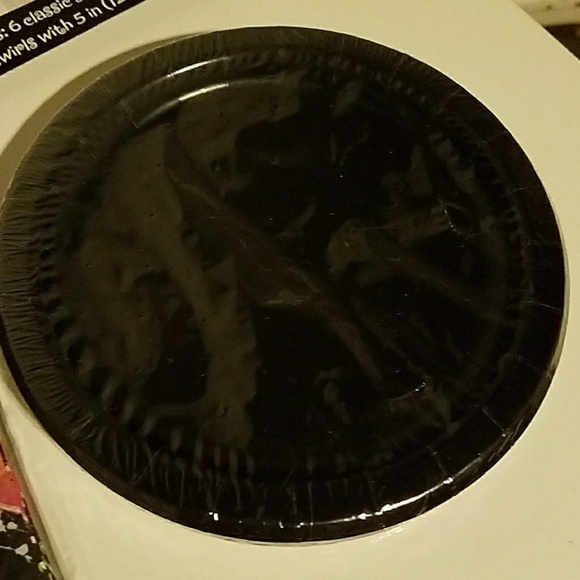 ๐๐ NWT Birthday party set ๐๐ - Picture 4 of 7